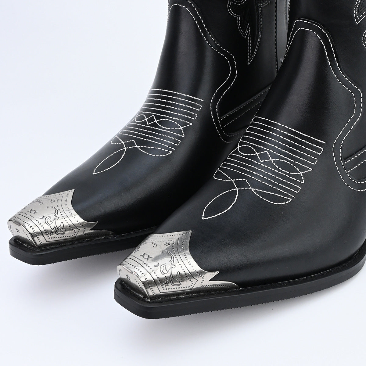 Men's Boots retro Casual Embroidered Pointed Toe Cowboy Boots