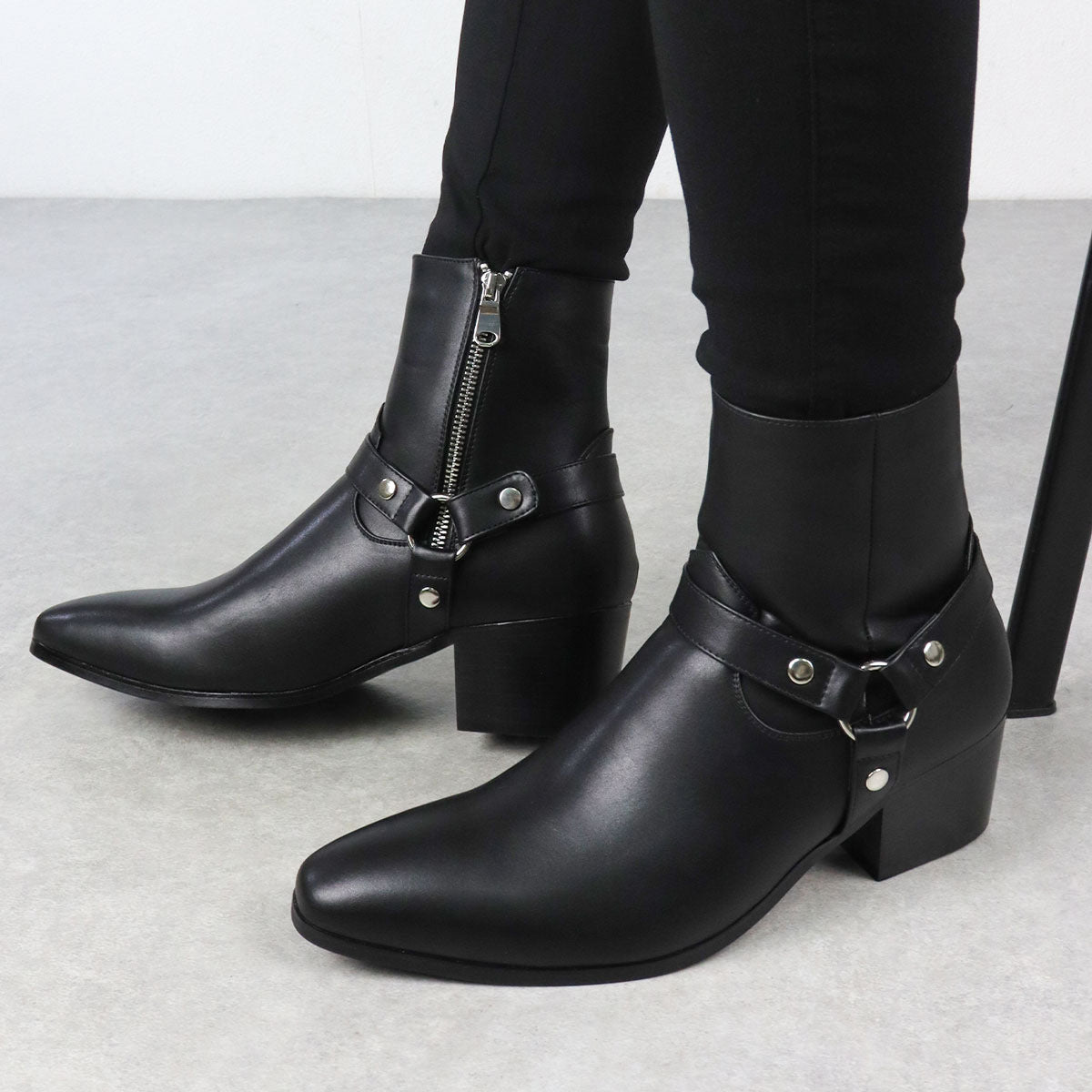 Men's Chelsea Boots Pointed Toe European and American Buckle British